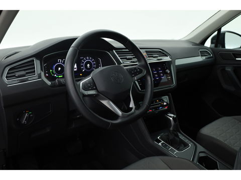 Volkswagen Tiguan 1.4 TSI eHybrid | Navi | Adapt. Cruise | Elek. Trekhaak | Stoelverw. | Camera