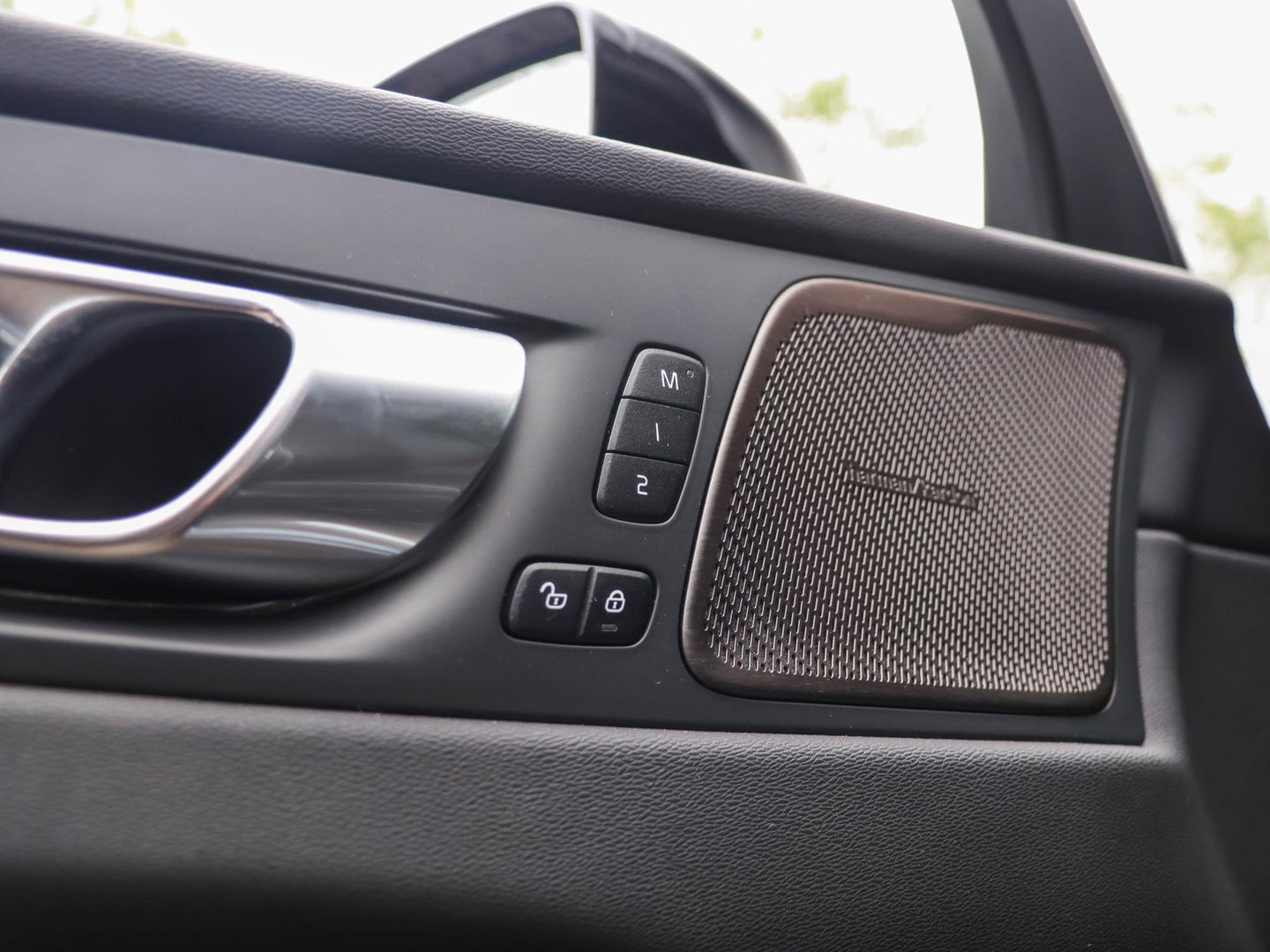 Volvo XC60 T6 Plug-in hybrid AWD Plus Dark 350PK | 21'' | Harman Kardon | Winterpakket | 360 Cam
