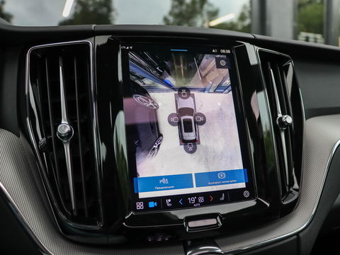 Volvo XC60 T6 Plug-in hybrid AWD Plus Dark 350PK | 21'' | Harman Kardon | Winterpakket | 360 Cam