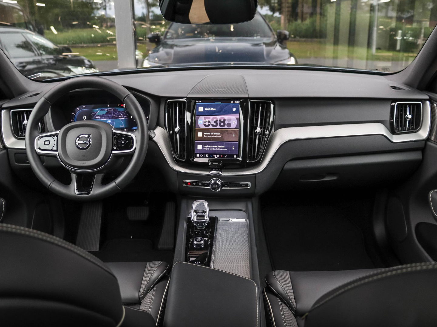 Volvo XC60 T6 Plug-in hybrid AWD Plus Dark 350PK | 21'' | Harman Kardon | Winterpakket | 360 Cam
