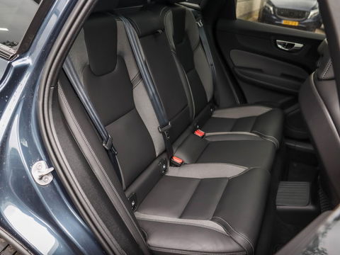 Volvo XC60 T6 Plug-in hybrid AWD Plus Dark 350PK | 21'' | Harman Kardon | Winterpakket | 360 Cam