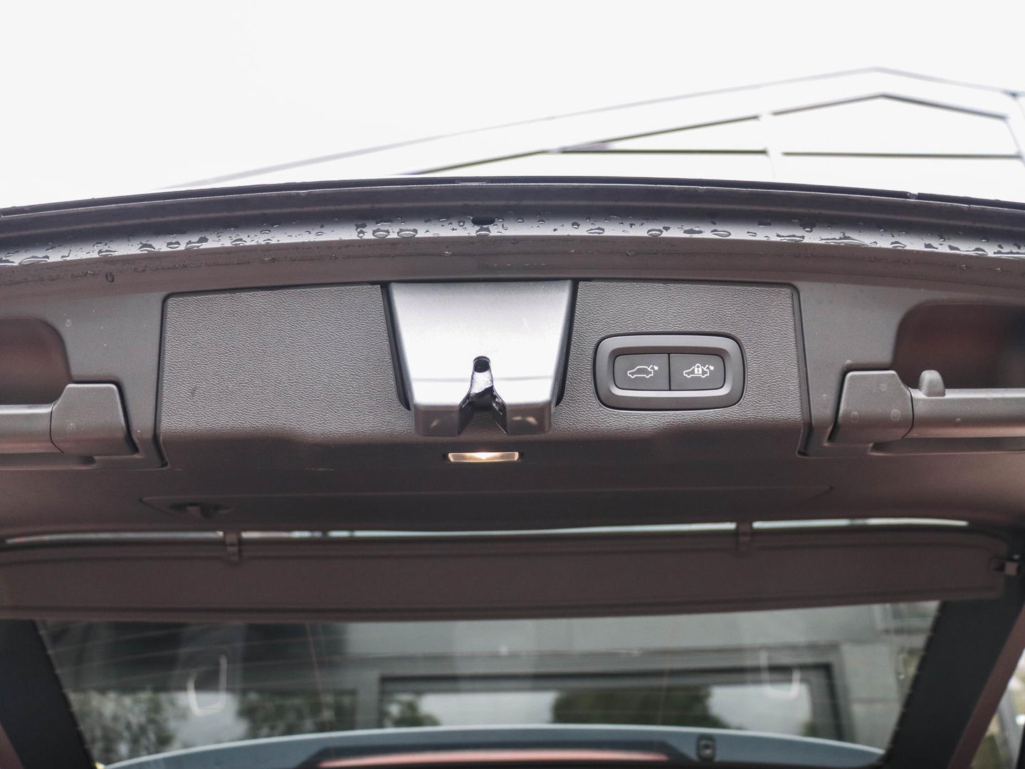 Volvo XC60 T6 Plug-in hybrid AWD Plus Dark 350PK | 21'' | Harman Kardon | Winterpakket | 360 Cam