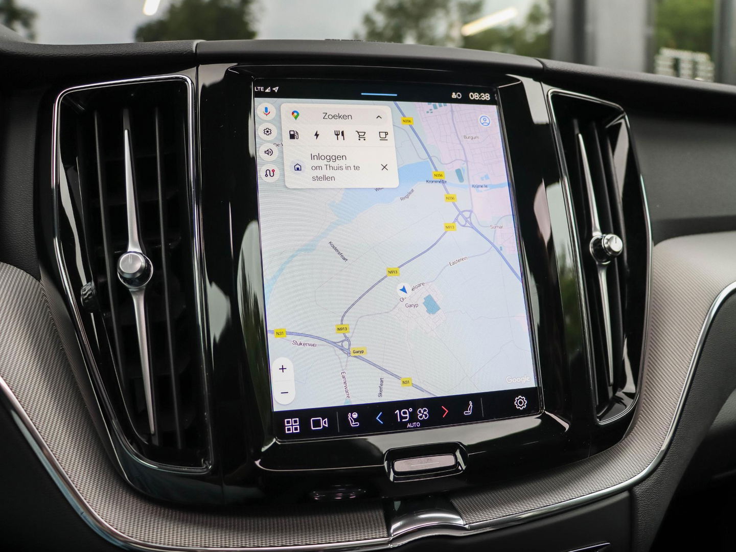 Volvo XC60 T6 Plug-in hybrid AWD Plus Dark 350PK | 21'' | Harman Kardon | Winterpakket | 360 Cam