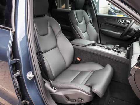Volvo XC60 T6 Plug-in hybrid AWD Plus Dark 350PK | 21'' | 360 Cam | Winterpakket | Harman Kardon