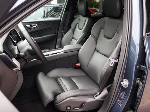 Volvo XC60 T6 Plug-in hybrid AWD Plus Dark 350PK | 21'' | 360 Cam | Winterpakket | Harman Kardon
