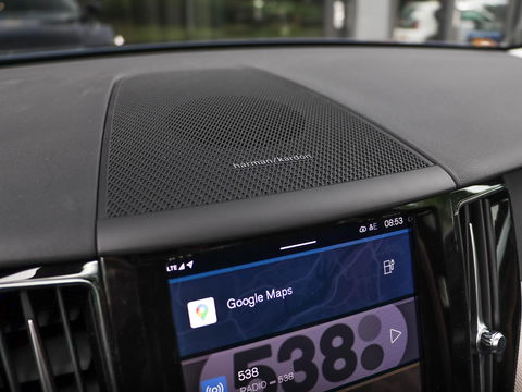 Volvo XC60 T6 Plug-in hybrid AWD Plus Dark 350PK | 21'' | 360 Cam | Winterpakket | Harman Kardon