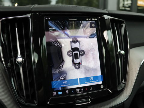 Volvo XC60 T6 Plug-in hybrid AWD Plus Dark 350PK | 21'' | 360 Cam | Winterpakket | Harman Kardon