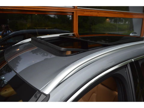 Volvo XC60 T8 Hybride AWD Momentum Pro | Head-Up | Panoramadak | Pilot-Assist | Trekhaak 2100KG | Camera | Stoelverwarming |