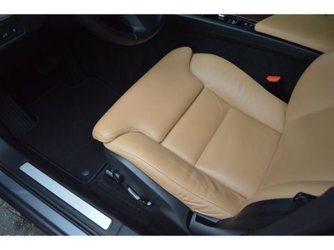 Volvo XC60 T8 Hybride AWD Momentum Pro | Head-Up | Panoramadak | Pilot-Assist | Trekhaak 2100KG | Camera | Stoelverwarming |
