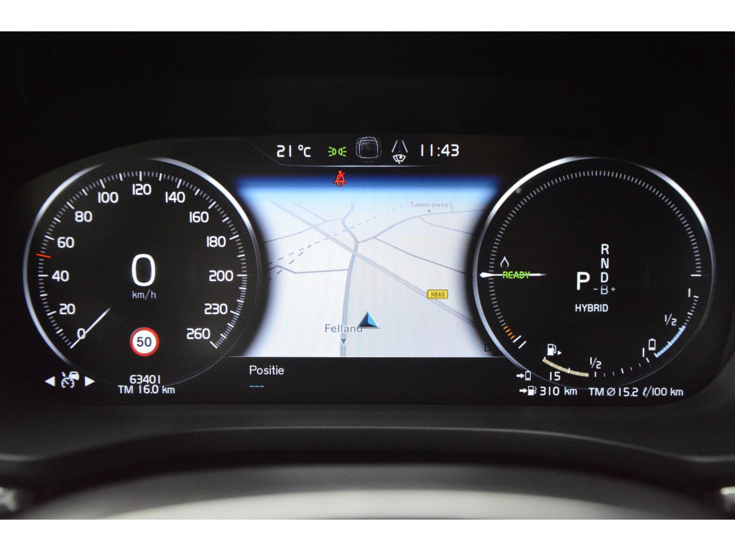 Volvo XC60 T8 Hybride AWD Momentum Pro | Head-Up | Panoramadak | Pilot-Assist | Trekhaak 2100KG | Camera | Stoelverwarming |