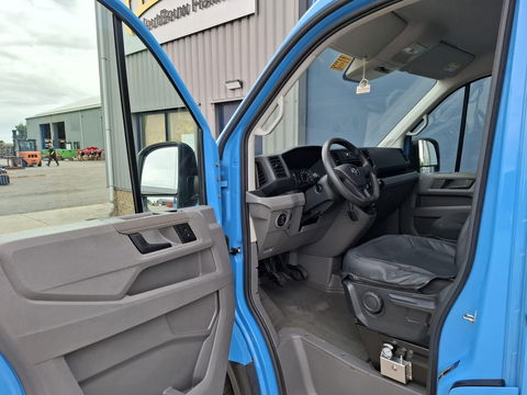 Volkswagen Crafter 35 2.0 TDI L4 Trendline OPRIJWAGEN / AMBULANCE / TRAILER / EURO 6 / LAADVERMOGEN 1377 KG !!