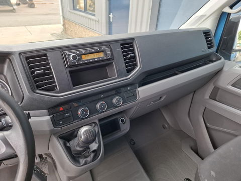 Volkswagen Crafter 35 2.0 TDI L4 Trendline OPRIJWAGEN / AMBULANCE / TRAILER / EURO 6 / LAADVERMOGEN 1377 KG !!