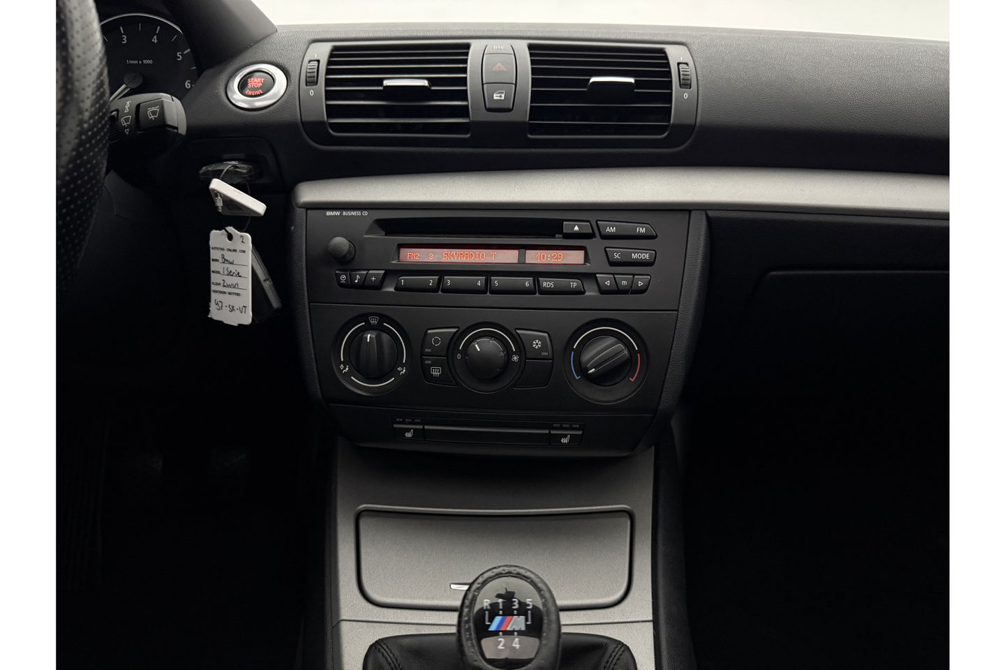 BMW 1-serie 118i Executive Export | Airco Parkeersensoren Stoelverwarming 18"LMV