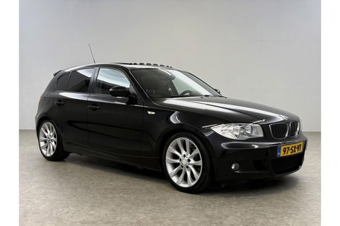 BMW 1-serie 118i Executive Export | Airco Parkeersensoren Stoelverwarming 18"LMV