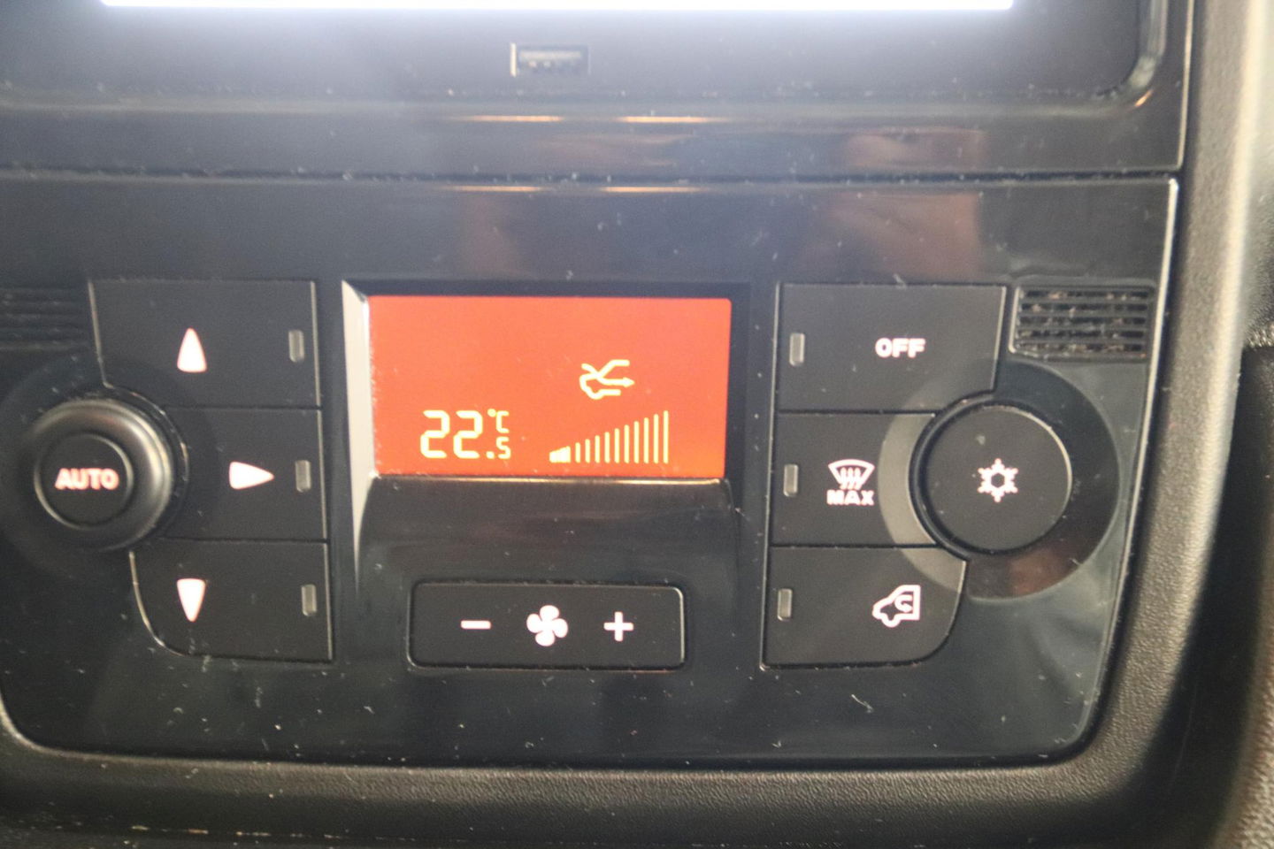 Opel Movano 2.2D 140 L2H2 Apple Carplay