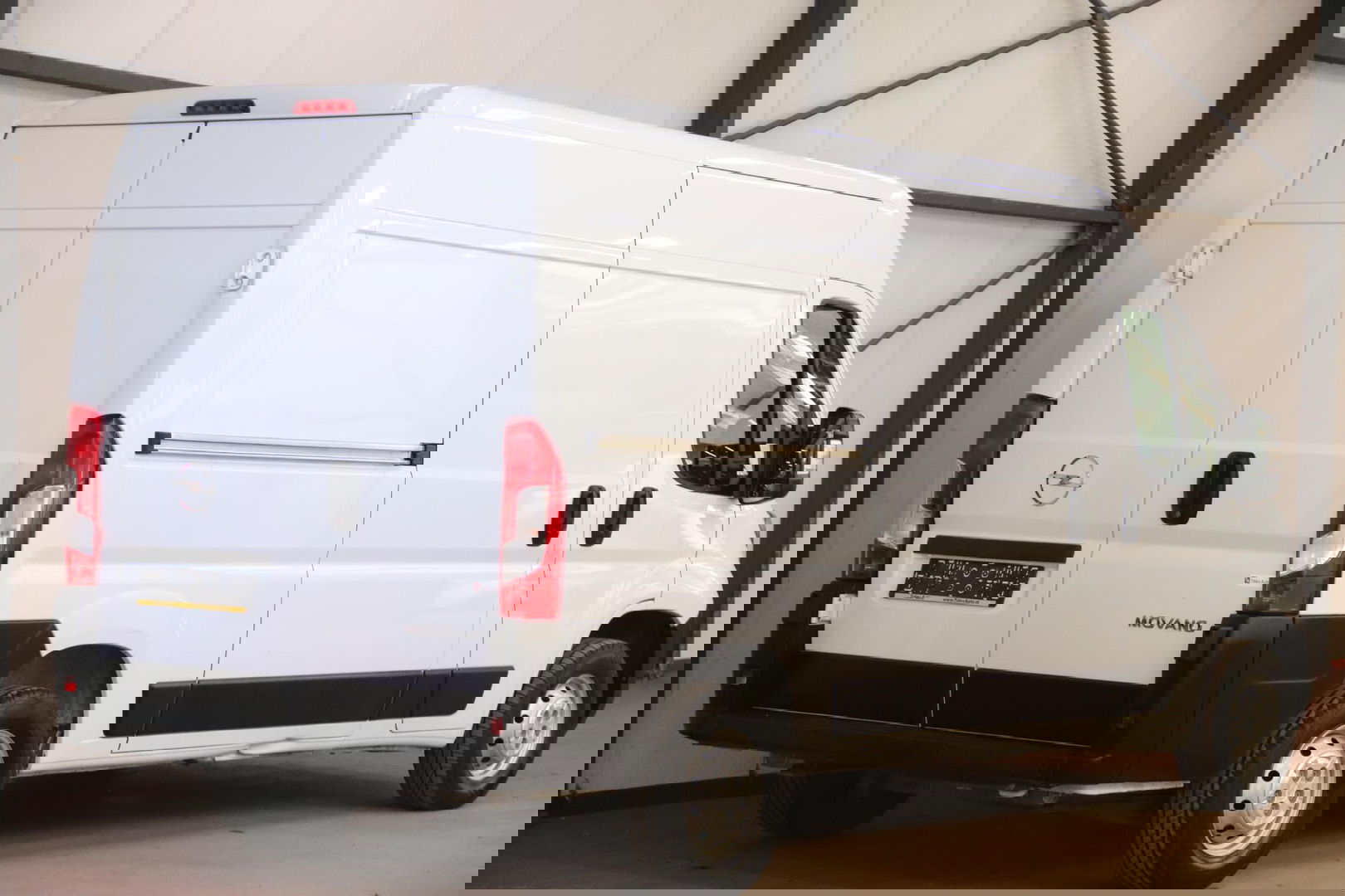 Opel Movano 2.2D 140 L2H2 Apple Carplay