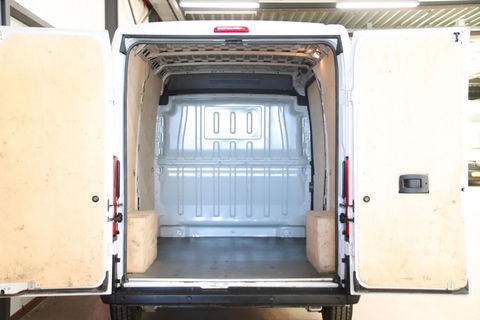 Opel Movano 2.2D 140 L2H2 Apple Carplay