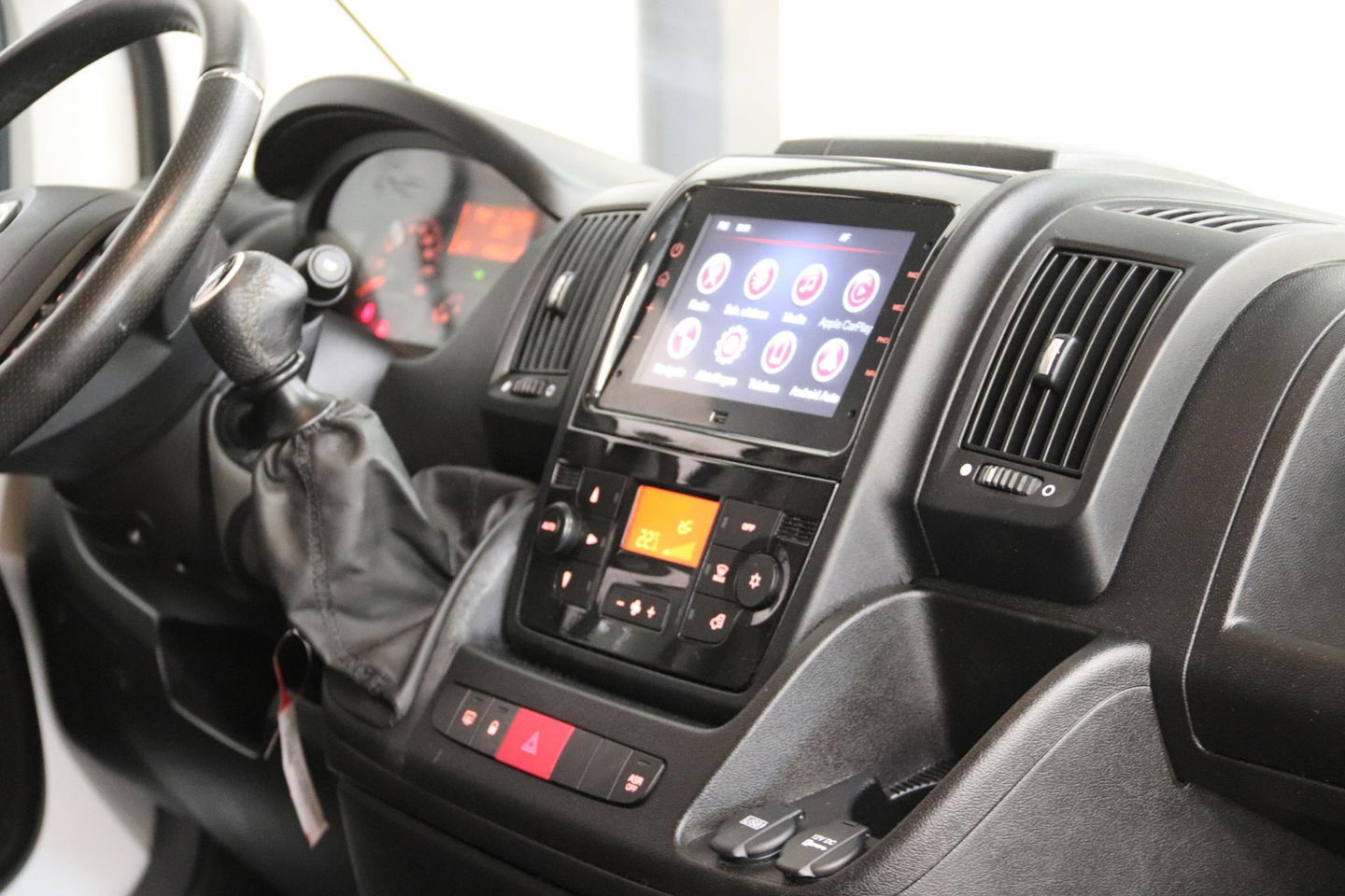 Opel Movano 2.2D 140 L2H2 Apple Carplay