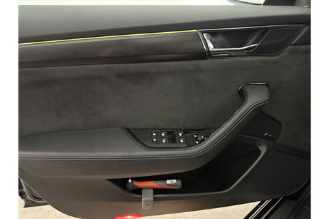 Škoda Superb 1.5 TSI 150PK ACT Sportline Business Pano LED Sfeer Trekaak Virtual Camera Carplay Memory Clima Cruise Navi PDC 19''LMV