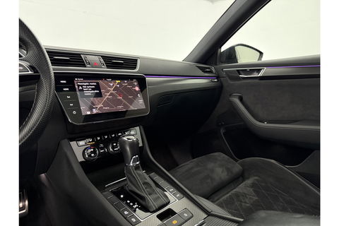 Škoda Superb 1.5 TSI 150PK ACT Sportline Business Pano LED Sfeer Trekaak Virtual Camera Carplay Memory Clima Cruise Navi PDC 19''LMV