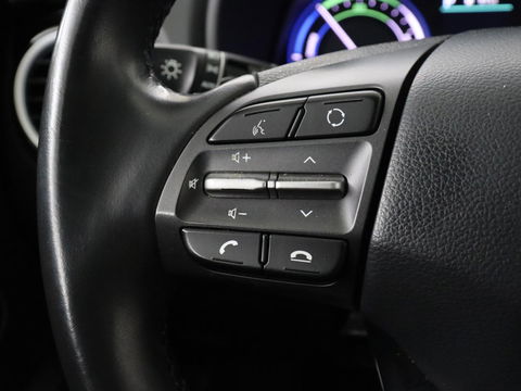 Hyundai KONA 1.6 GDI HEV Fashion | Trekhaak | Adaptive cruise | Krell Audio | Head-Up | Camera | Carplay | Keyless | Navigatie | Climate control