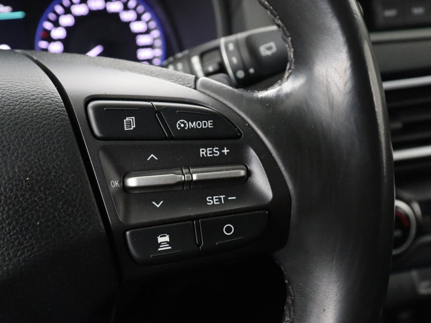 Hyundai KONA 1.6 GDI HEV Fashion | Trekhaak | Adaptive cruise | Krell Audio | Head-Up | Camera | Carplay | Keyless | Navigatie | Climate control
