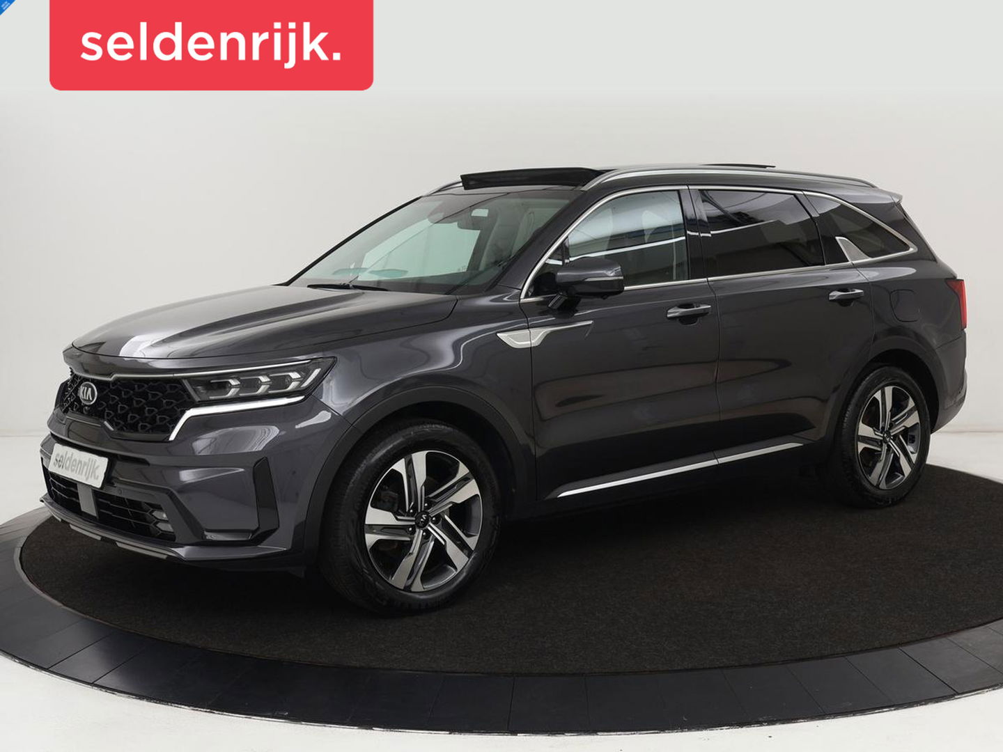 Kia Sorento 1.6 T-GDI Hybrid 2WD ExecutiveLine 7-persoons | Panoramadak | Stoelventilatie | Head-Up | 360 Camera | Leder | Adaptive cruise | Stoel & stuurverwarming | Park Assist | Memory | Carplay