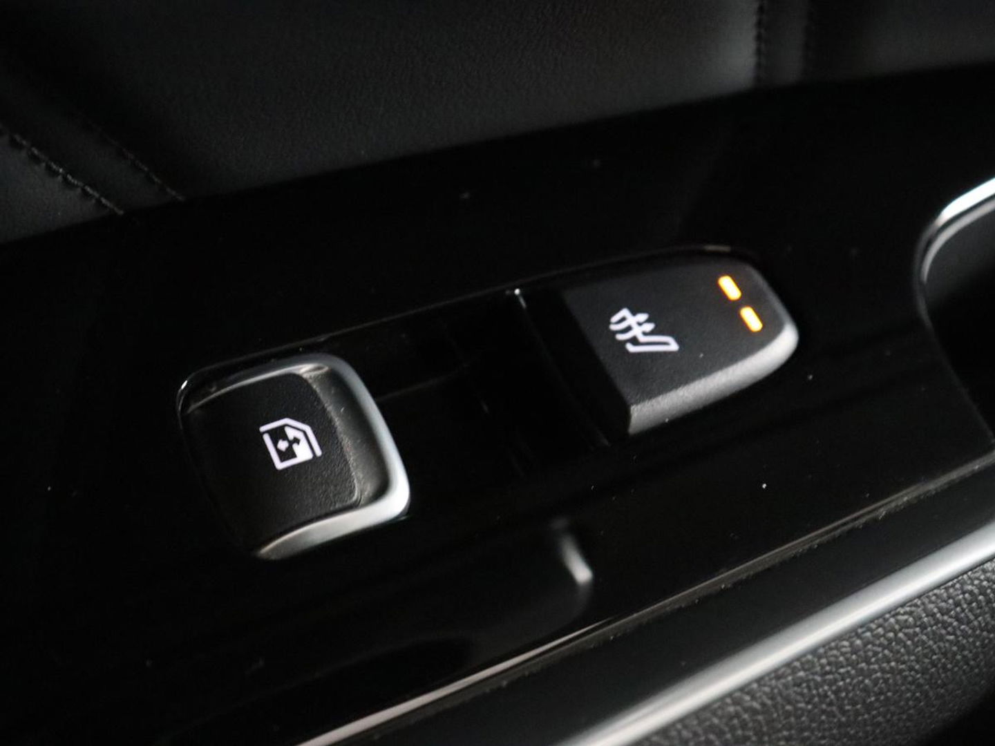 Kia Sorento 1.6 T-GDI Hybrid 2WD ExecutiveLine 7-persoons | Panoramadak | Stoelventilatie | Head-Up | 360 Camera | Leder | Adaptive cruise | Stoel & stuurverwarming | Park Assist | Memory | Carplay