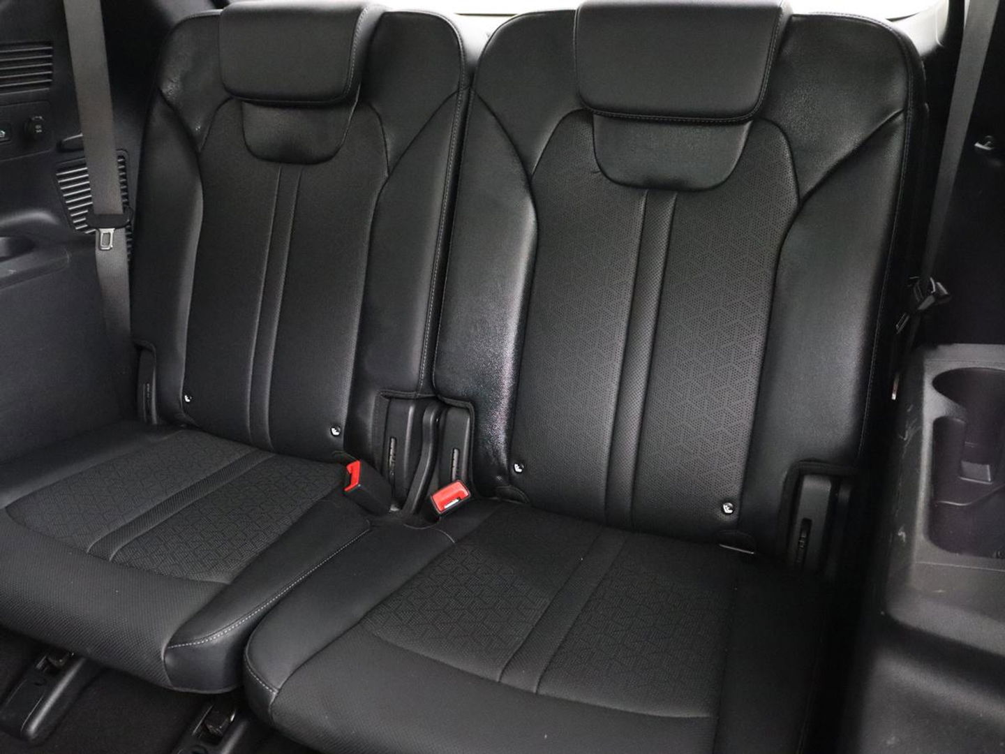 Kia Sorento 1.6 T-GDI Hybrid 2WD ExecutiveLine 7-persoons | Panoramadak | Stoelventilatie | Head-Up | 360 Camera | Leder | Adaptive cruise | Stoel & stuurverwarming | Park Assist | Memory | Carplay