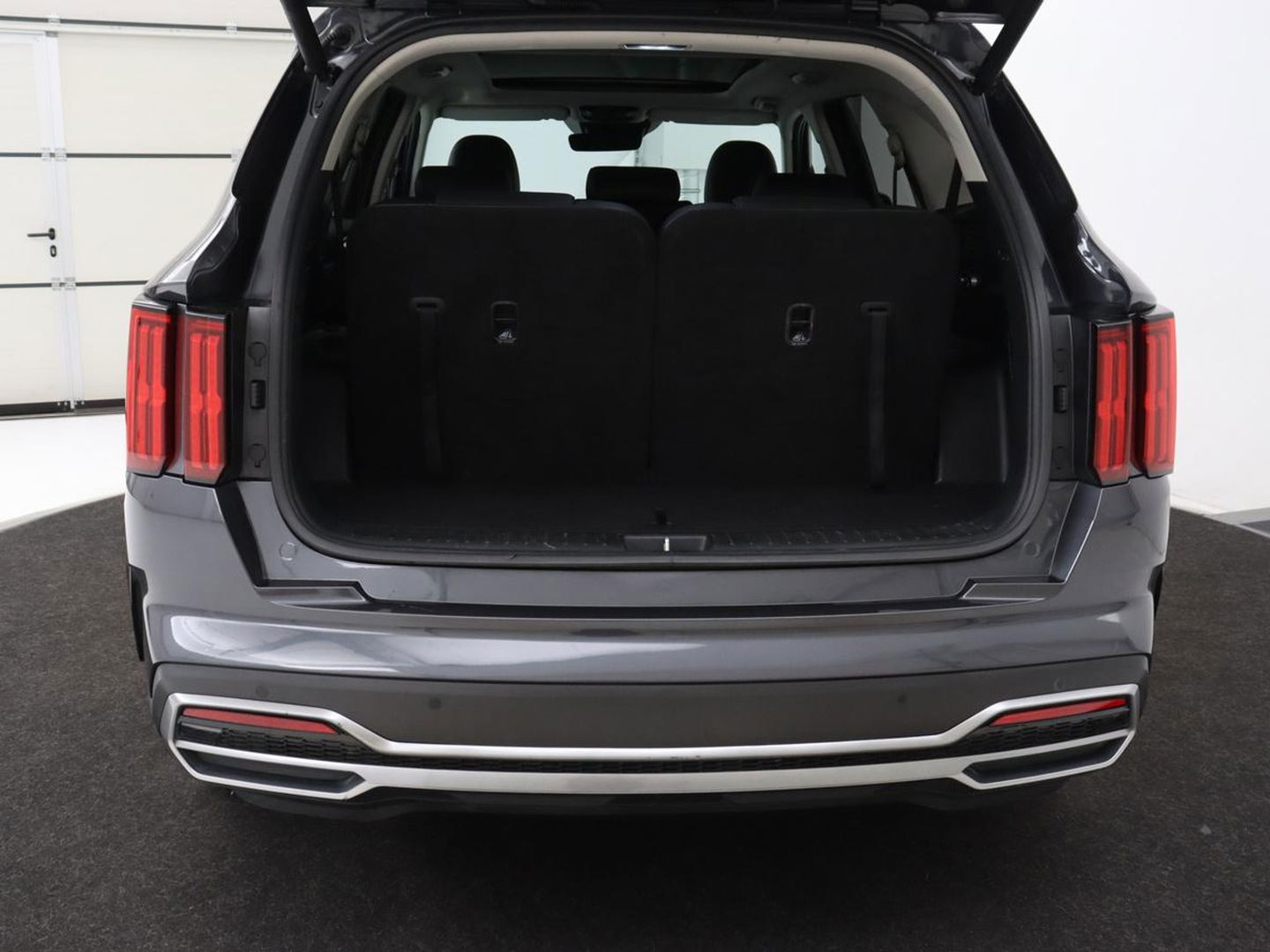 Kia Sorento 1.6 T-GDI Hybrid 2WD ExecutiveLine 7-persoons | Panoramadak | Stoelventilatie | Head-Up | 360 Camera | Leder | Adaptive cruise | Stoel & stuurverwarming | Park Assist | Memory | Carplay