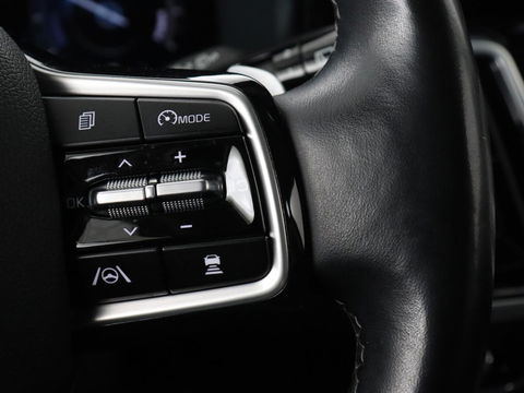 Kia Sorento 1.6 T-GDI Hybrid 2WD ExecutiveLine 7-persoons | Panoramadak | Stoelventilatie | Head-Up | 360 Camera | Leder | Adaptive cruise | Stoel & stuurverwarming | Park Assist | Memory | Carplay