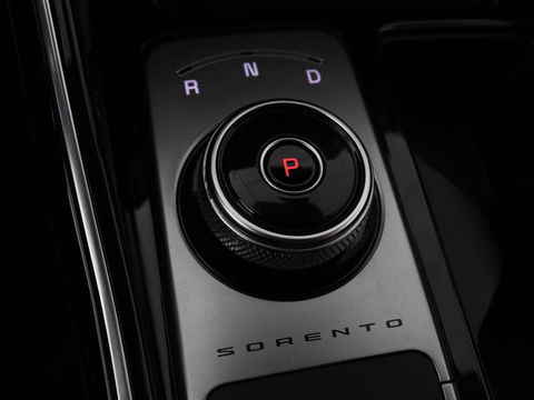 Kia Sorento 1.6 T-GDI Hybrid 2WD ExecutiveLine 7-persoons | Panoramadak | Stoelventilatie | Head-Up | 360 Camera | Leder | Adaptive cruise | Stoel & stuurverwarming | Park Assist | Memory | Carplay