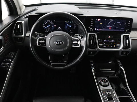 Kia Sorento 1.6 T-GDI Hybrid 2WD ExecutiveLine 7-persoons | Panoramadak | Stoelventilatie | Head-Up | 360 Camera | Leder | Adaptive cruise | Stoel & stuurverwarming | Park Assist | Memory | Carplay