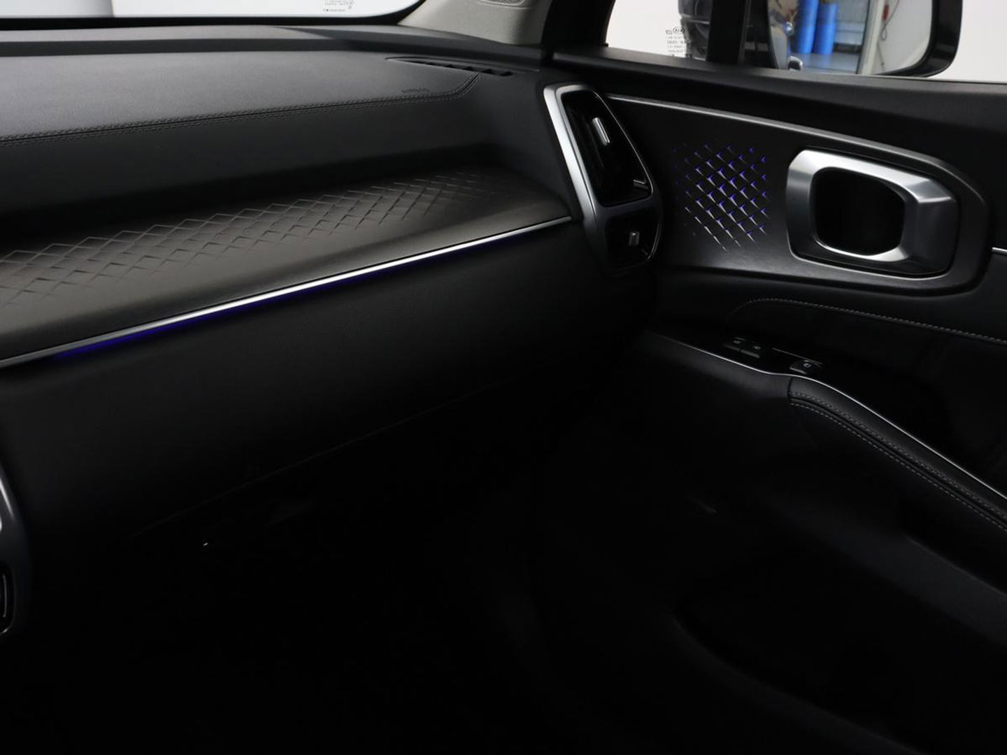 Kia Sorento 1.6 T-GDI Hybrid 2WD ExecutiveLine 7-persoons | Panoramadak | Stoelventilatie | Head-Up | 360 Camera | Leder | Adaptive cruise | Stoel & stuurverwarming | Park Assist | Memory | Carplay