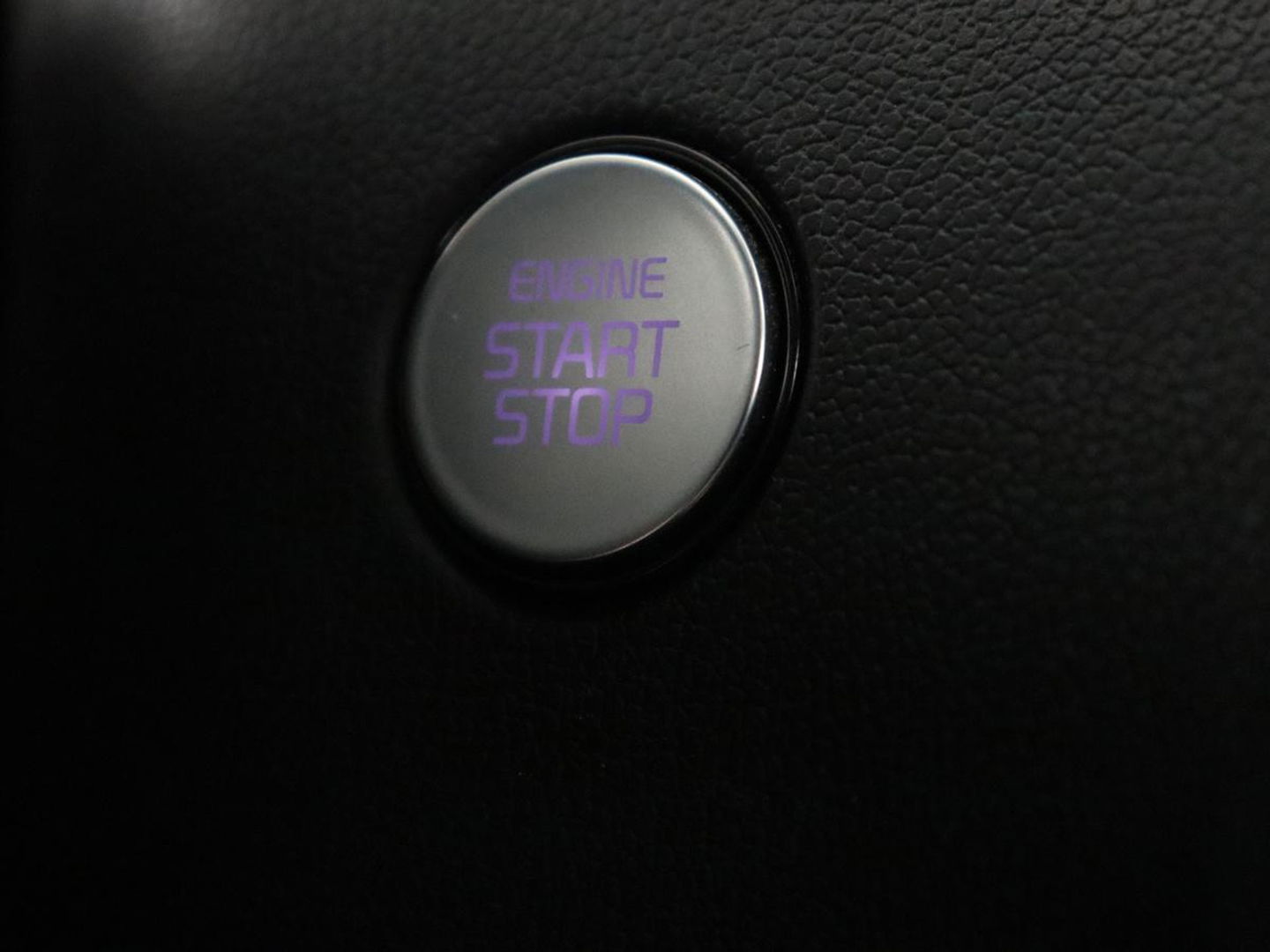 Kia Sorento 1.6 T-GDI Hybrid 2WD ExecutiveLine 7-persoons | Panoramadak | Stoelventilatie | Head-Up | 360 Camera | Leder | Adaptive cruise | Stoel & stuurverwarming | Park Assist | Memory | Carplay