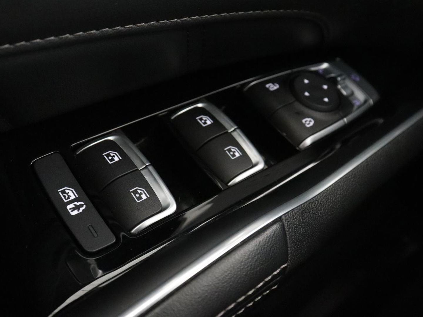 Kia Sorento 1.6 T-GDI Hybrid 2WD ExecutiveLine 7-persoons | Panoramadak | Stoelventilatie | Head-Up | 360 Camera | Leder | Adaptive cruise | Stoel & stuurverwarming | Park Assist | Memory | Carplay