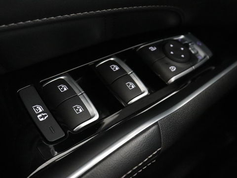 Kia Sorento 1.6 T-GDI Hybrid 2WD ExecutiveLine 7-persoons | Panoramadak | Stoelventilatie | Head-Up | 360 Camera | Leder | Adaptive cruise | Stoel & stuurverwarming | Park Assist | Memory | Carplay
