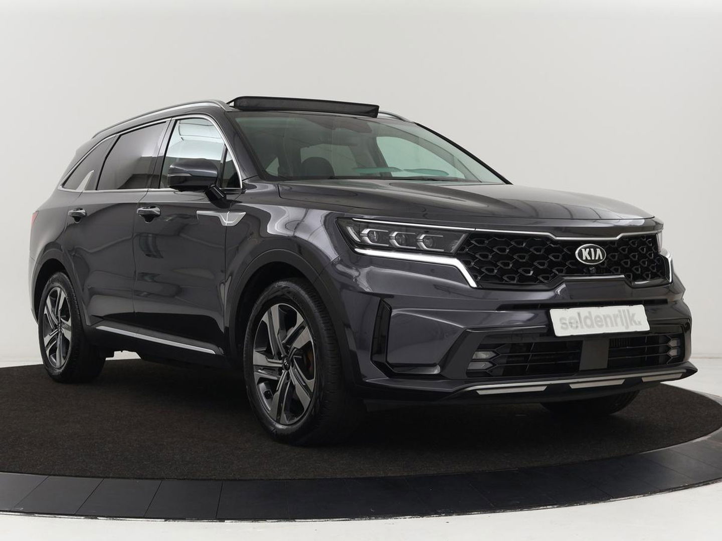 Kia Sorento 1.6 T-GDI Hybrid 2WD ExecutiveLine 7-persoons | Panoramadak | Stoelventilatie | Head-Up | 360 Camera | Leder | Adaptive cruise | Stoel & stuurverwarming | Park Assist | Memory | Carplay