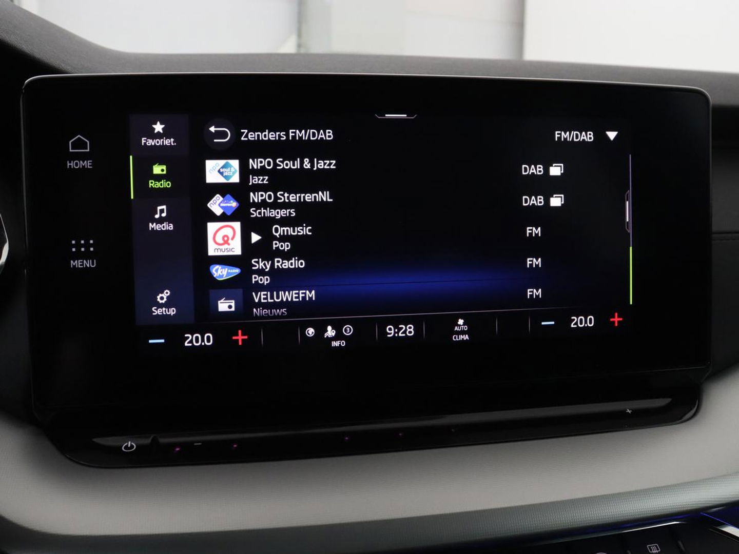 Škoda Octavia 1.4 TSI iV PHEV Sport | Sportstoelen | Carplay | Sfeerverlichting | Navigatie | Sportstuur | Parkeerhulp | Full LED | Climate control