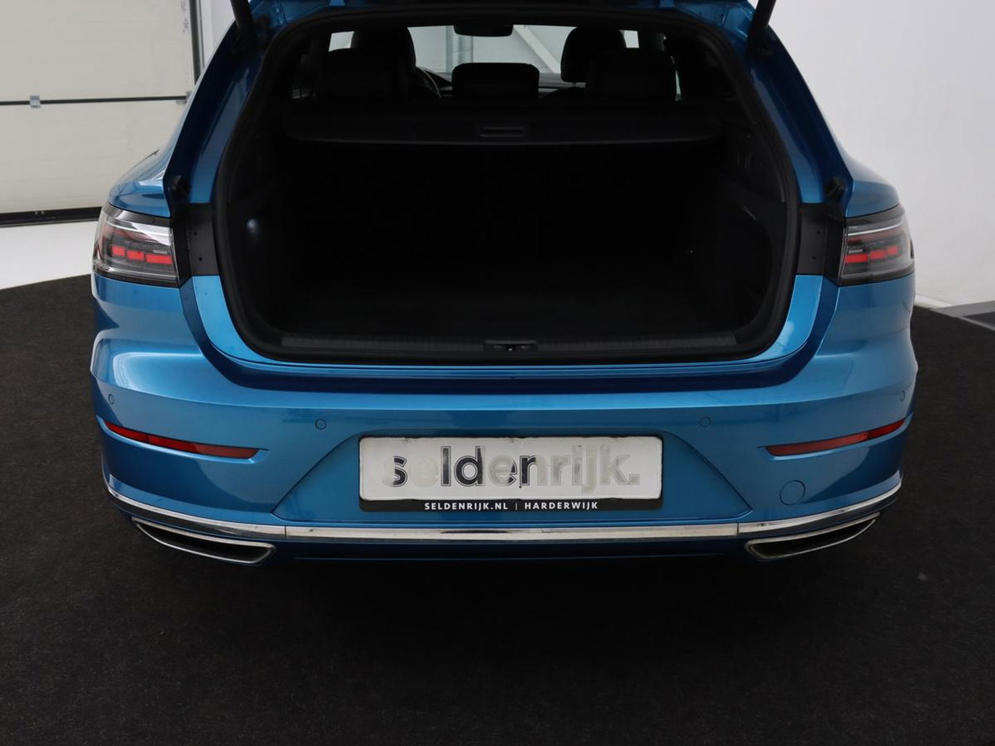 Volkswagen Arteon 1.4 TSI eHybrid Elegance | Nappaleder | Stoel & stuurverwarming | Camera | Massage | Matrix LED | Adaptive cruise | Navigatie | Achterbankverwarming | Virtual Cockpit | PHEV