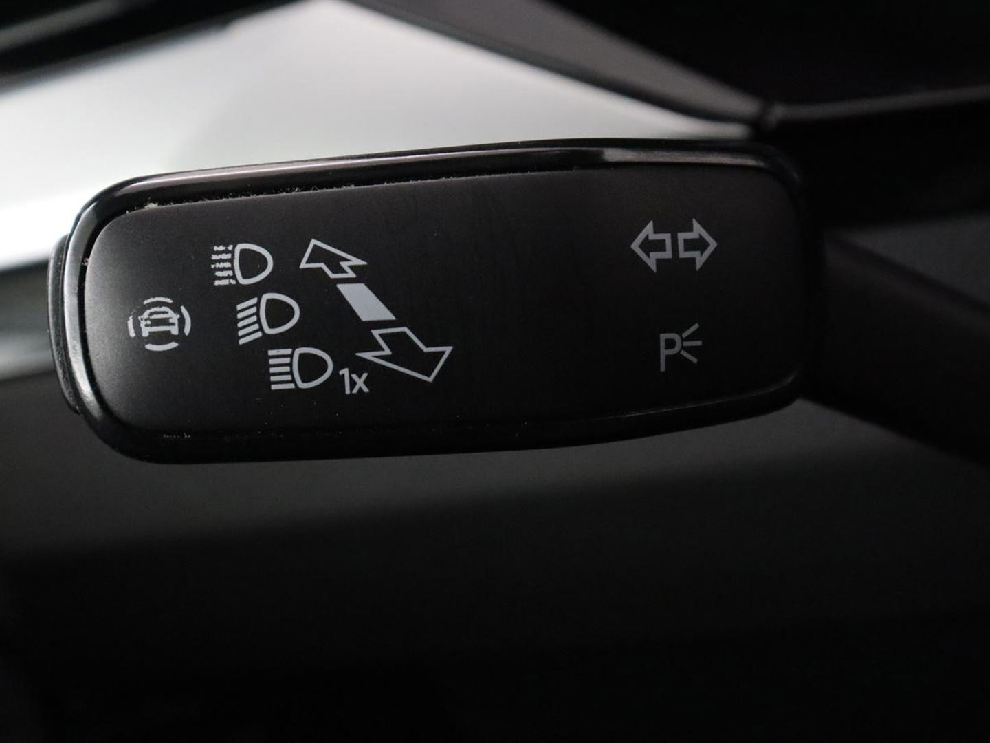 Volkswagen Arteon 1.4 TSI eHybrid Elegance | Nappaleder | Stoel & stuurverwarming | Camera | Massage | Matrix LED | Adaptive cruise | Navigatie | Achterbankverwarming | Virtual Cockpit | PHEV