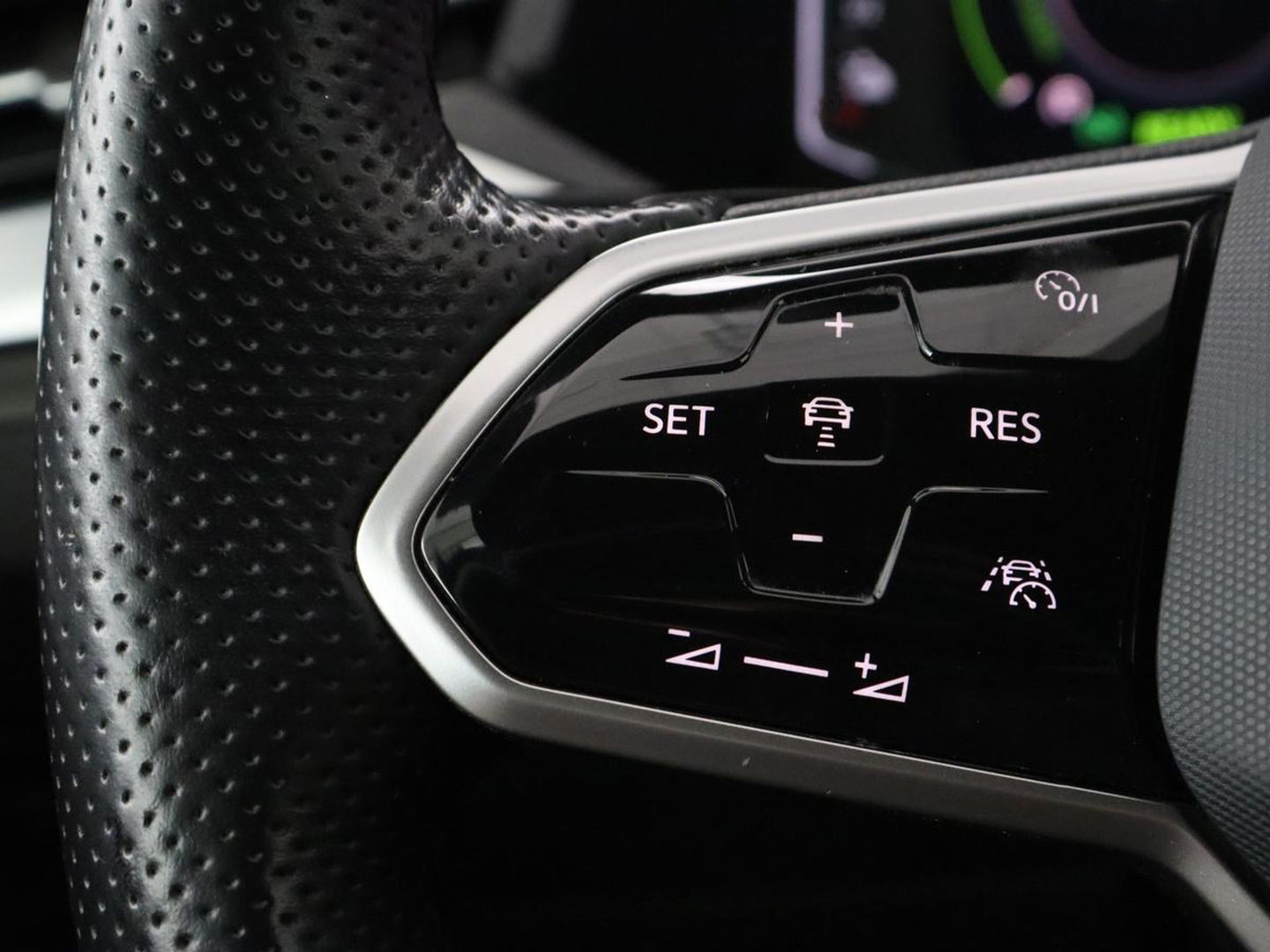 Volkswagen Arteon 1.4 TSI eHybrid Elegance | Nappaleder | Stoel & stuurverwarming | Camera | Massage | Matrix LED | Adaptive cruise | Navigatie | Achterbankverwarming | Virtual Cockpit | PHEV