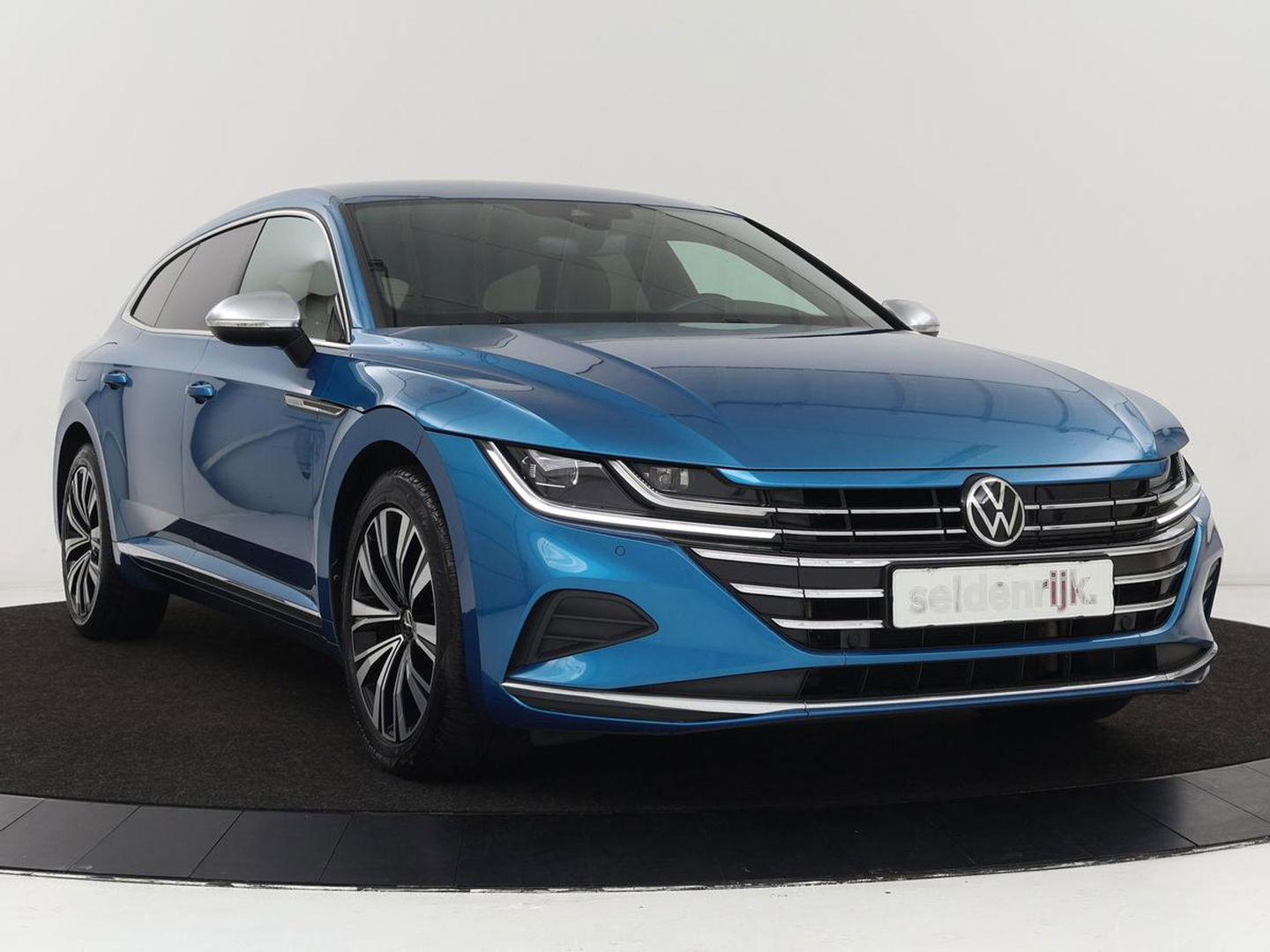 Volkswagen Arteon 1.4 TSI eHybrid Elegance | Nappaleder | Stoel & stuurverwarming | Camera | Massage | Matrix LED | Adaptive cruise | Navigatie | Achterbankverwarming | Virtual Cockpit | PHEV