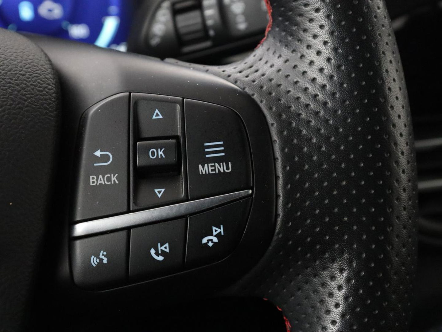Ford Kuga 2.5 PHEV ST-Line | Trekhaak | Adaptive cruise | Camera | Carplay | Navigatie | Keyless | Full LED | Climate control