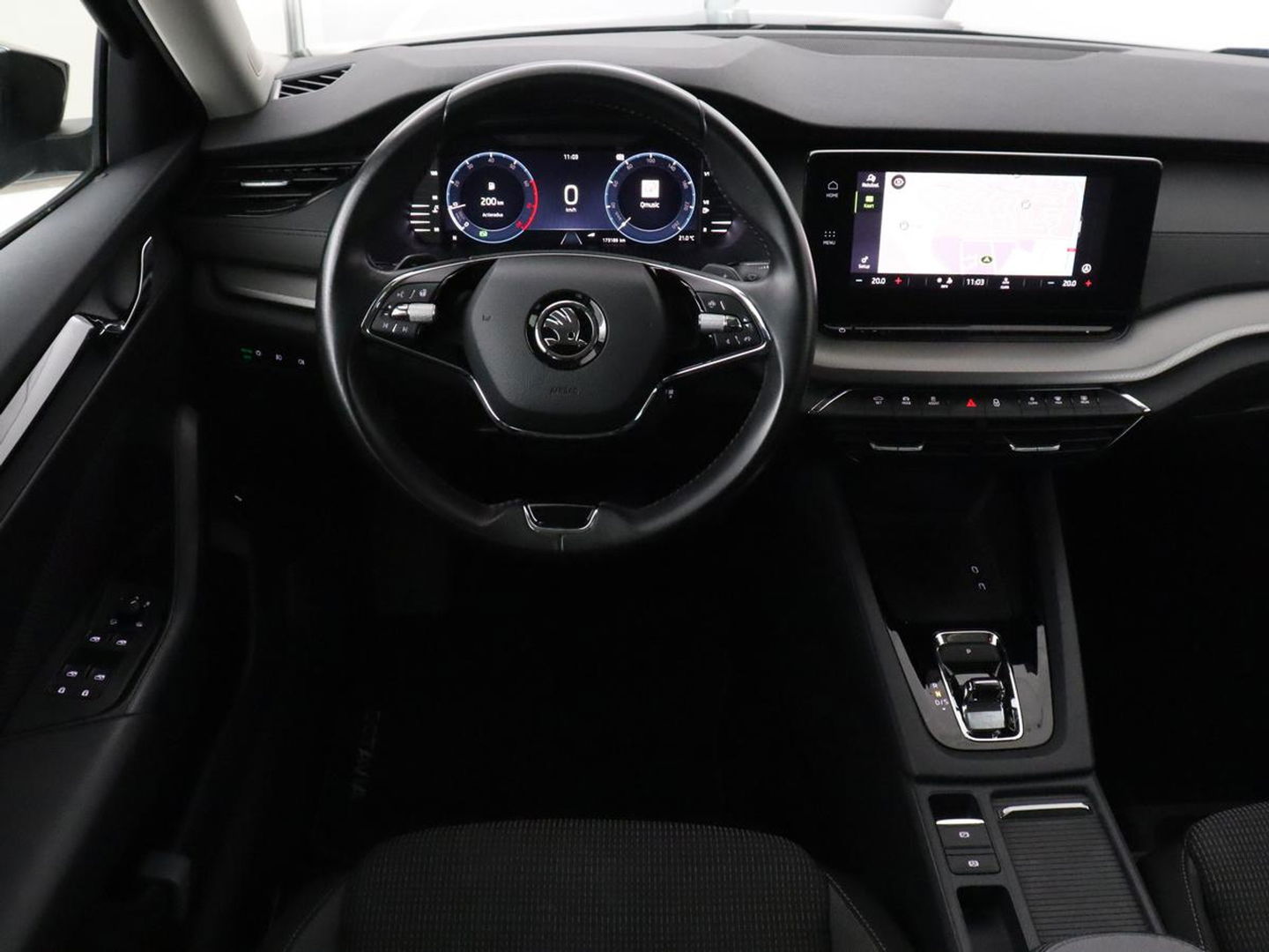 Škoda Octavia 1.0 e-TSI Business Edition | Trekhaak | Carplay | Navigatie | Full LED | Climate control | Parkeerhulp | Cruise control