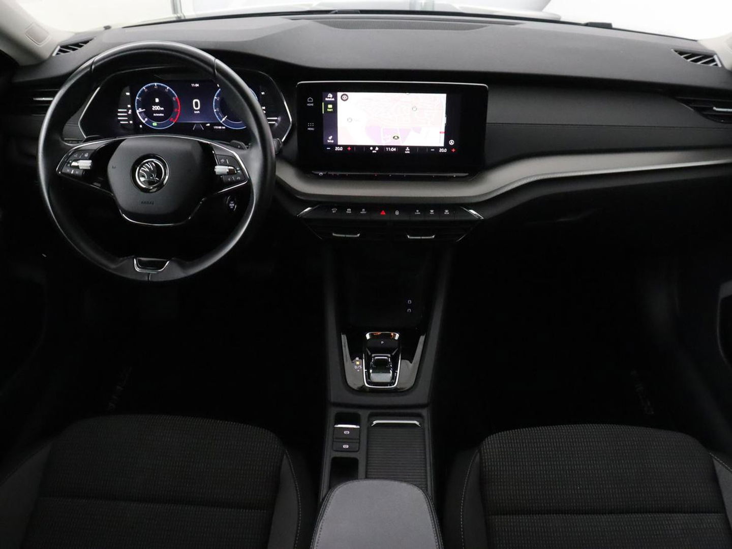 Škoda Octavia 1.0 e-TSI Business Edition | Trekhaak | Carplay | Navigatie | Full LED | Climate control | Parkeerhulp | Cruise control
