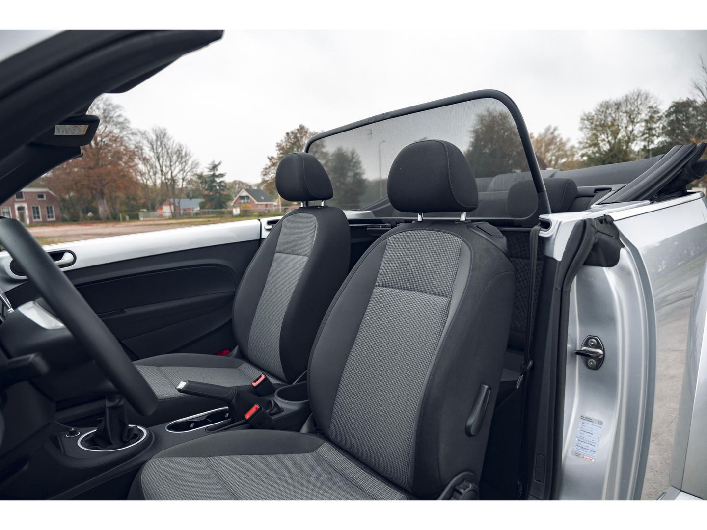 Volkswagen Beetle Cabriolet 1.2 TSI BlueMotion | LM VELGEN | STOELVERW. | ALL SEASON BANDEN