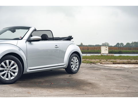 Volkswagen Beetle Cabriolet 1.2 TSI BlueMotion | LM VELGEN | STOELVERW. | ALL SEASON BANDEN