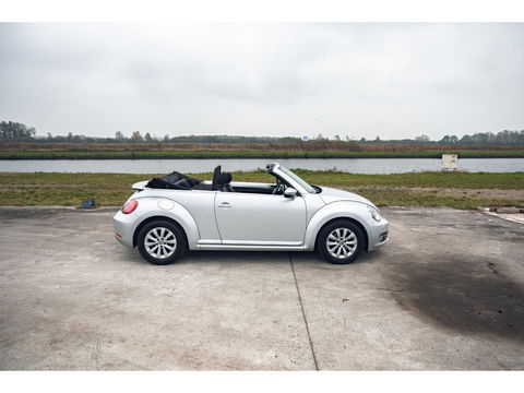 Volkswagen Beetle Cabriolet 1.2 TSI BlueMotion | LM VELGEN | STOELVERW. | ALL SEASON BANDEN