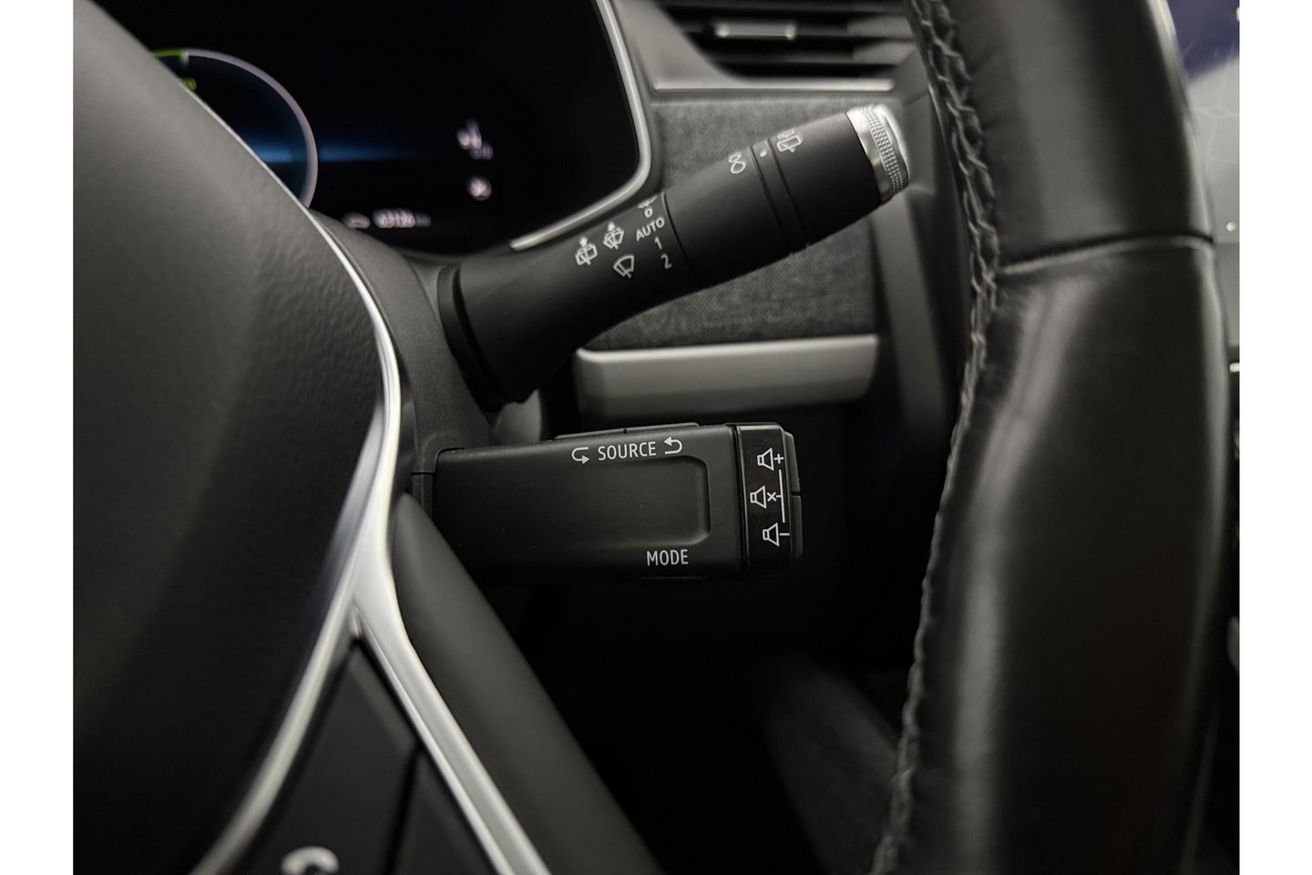 Renault ZOE 52 kWh EXPERIENCE Limousine Huur-Accu LED Airco Virtual Cruise Navigatie 16''LMV